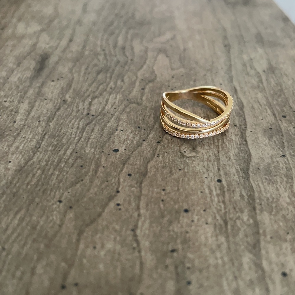 Express Gold Ring - Picture 8 of 12